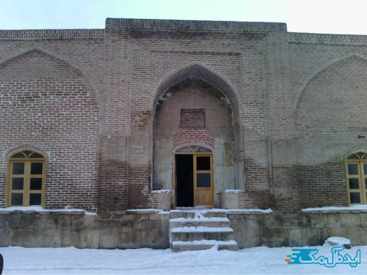 مسجد تاریخی قرمزی مسجد