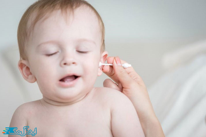 تمیز کردن گوش کودک
