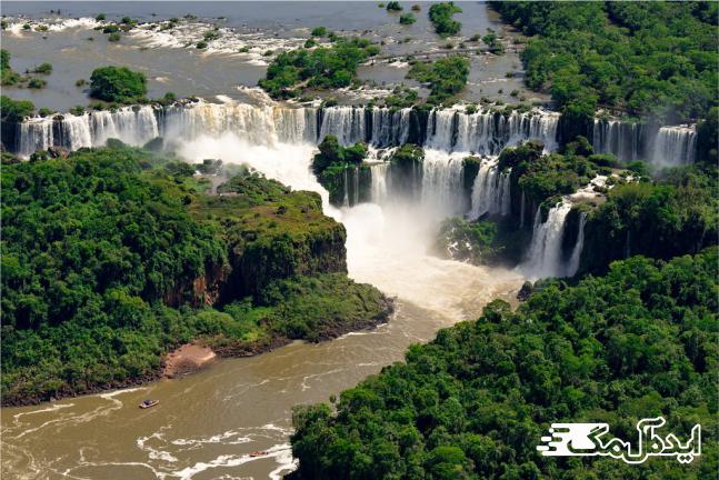 آبشار ایگوازو مرز بین برزیل و آرژانتین