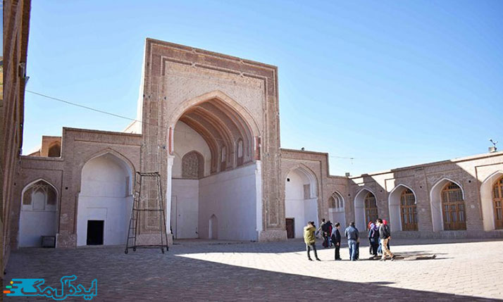 مسجد جامع تون از اماکن تاریخی 
