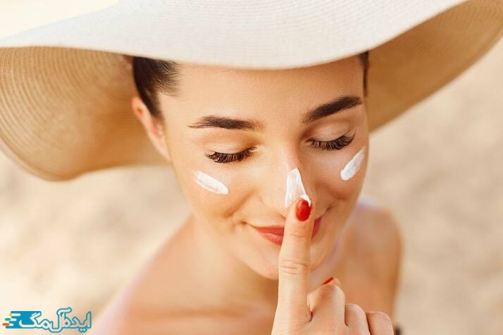 استفاده از ضد آفتاب برای حفظ جوانی و پر شدن صورت