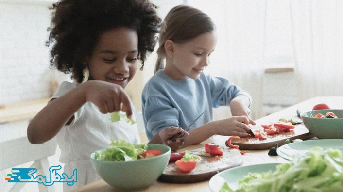 چه مواد غذایی را در تغذیه کودک قرار دهیم