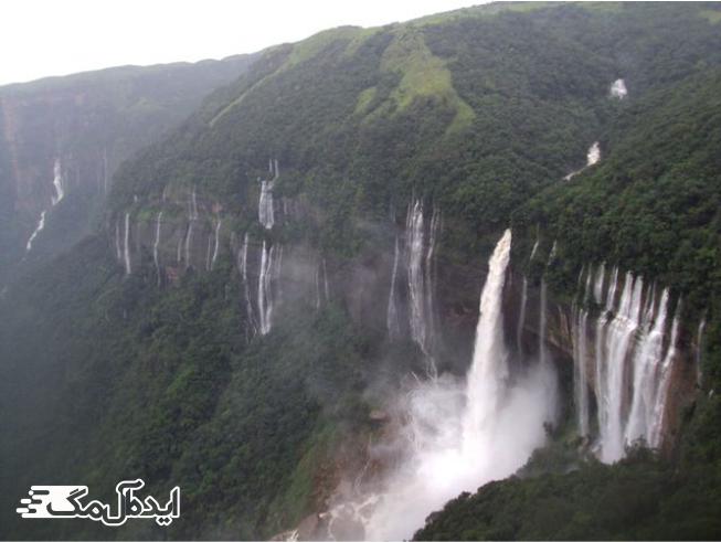سومین عکس از آبشار Oloupena Falls