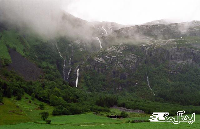 عکس اول از آبشار Strupenfossen