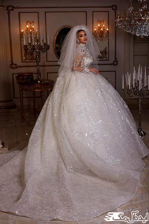 زیبایی و جذابیت در لباس عروس‌های پشت بلند با تور شاین‌دار