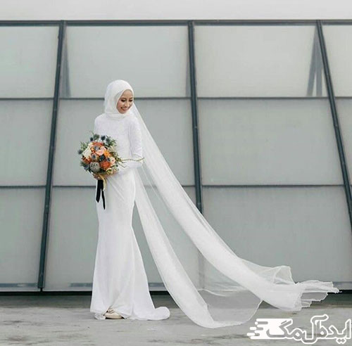 ژست زیبای عروس با لباس ساده و پوشیده