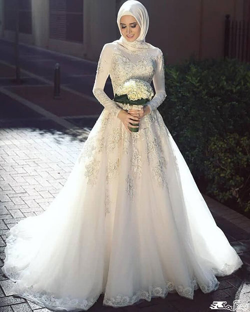 یک لباس عروس ساده و شیک محجبه