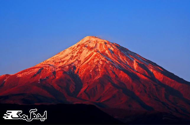 بلندترین قله ایران در حال وداع با خورشید