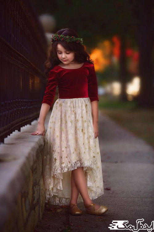 ست کردن بلوز قرمز یاقوتی مخمل با دامن پشت‌بلند در لباس کودکانه