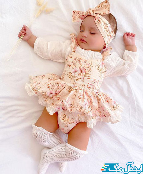 طراحی زیبای لباس نوزادی با پارچه یکدست گلدار
