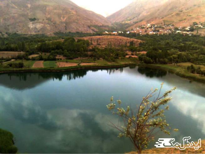 دریاچه پریشان در جاده شیراز به کازرون 