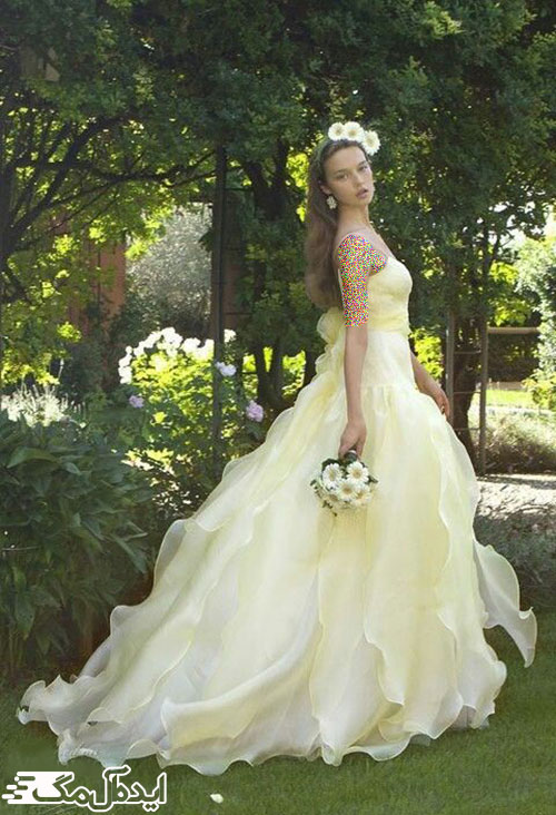 رنگ لیمویی ملایم؛ رنگی خاص و متفاوت برای لباس عروس 2023