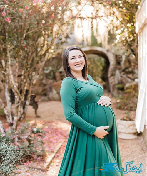 لباس بارداری پوشیده به رنگ سبز