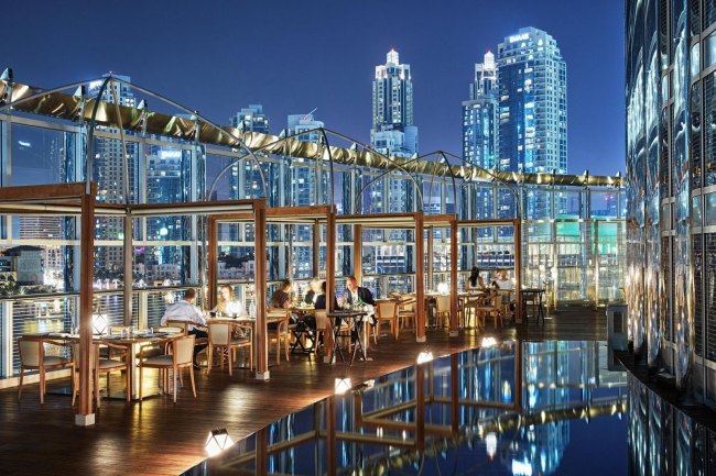 هتل آرمانی دبی در برج خلیفه 