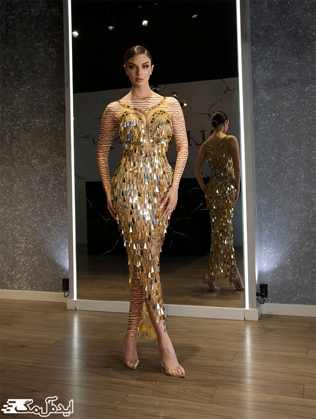 یک طراحی ساده و شیک در لباس مجلسی اندامی راسته با پارچه پولک‌دار طلایی