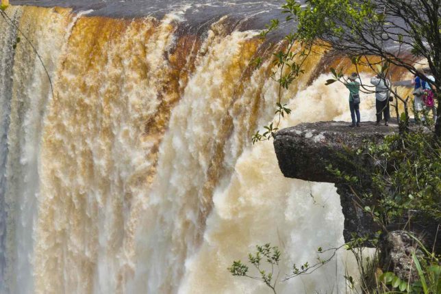 آبشار کایتور در آمازون