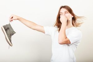 از بین بردن بوی بد پا
