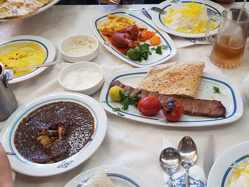 تصویری از غذاهای رنگین رستوران شهرزاد اصفهان