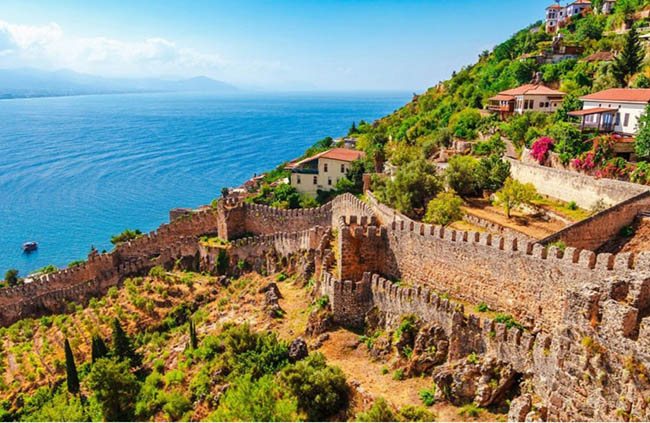 نمایی از آنتالیا در ترکیه