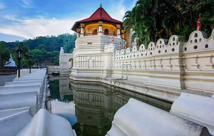 معماری معبد دندان مقدس بودا