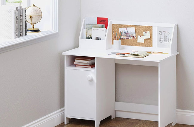 میز تحریر سفید