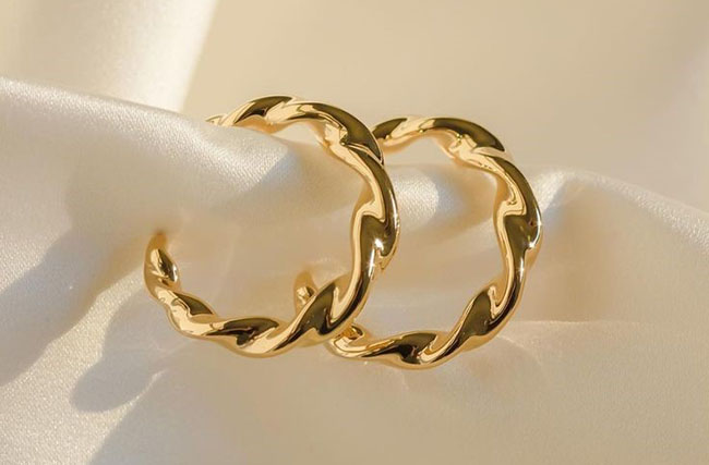 دو انگشتر پهن طلا