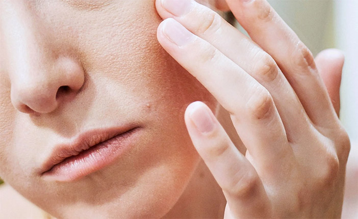 روتین پوست خشک؛ چگونه خشکی صورت را کنترل کنیم؟