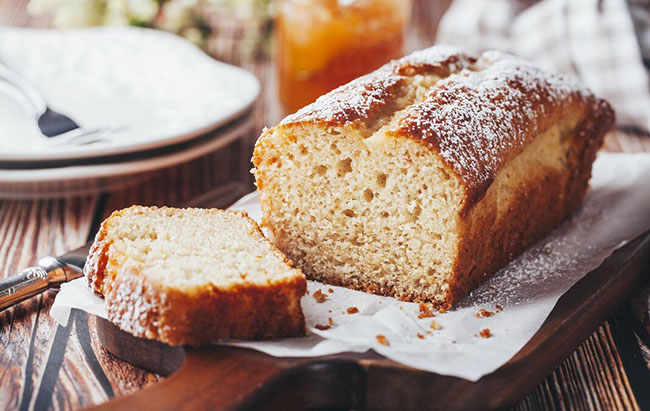 نکات مهم در انتخاب تخممرغ، آرد و بکینگپودر برای پختن کیک ساده پف دار