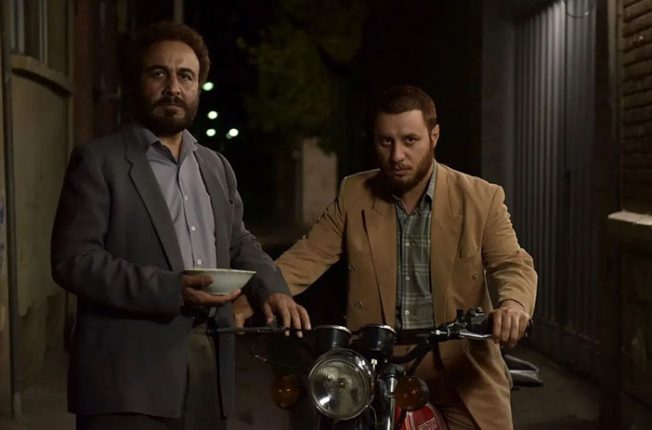 رضا عطاران و جواد عزتی در فیلم هزارپا