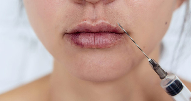 تخلیه ژل لب